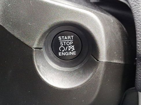 Certified 2019 Jeep Compass Latitude w/ Popular Equipment Group image 28