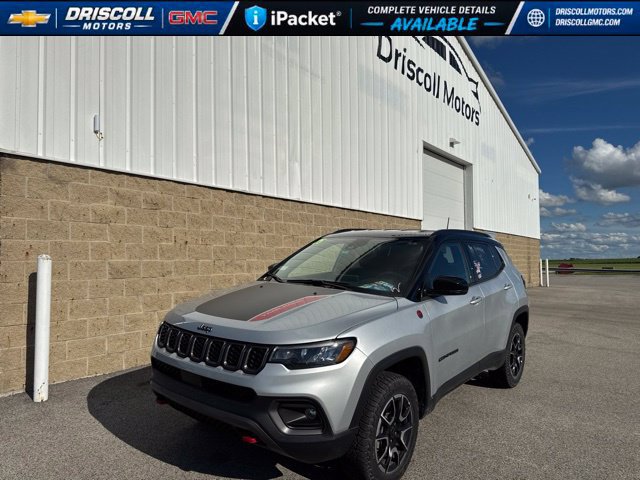Used 2025 Jeep Compass Trailhawk AWD/4WD image 1