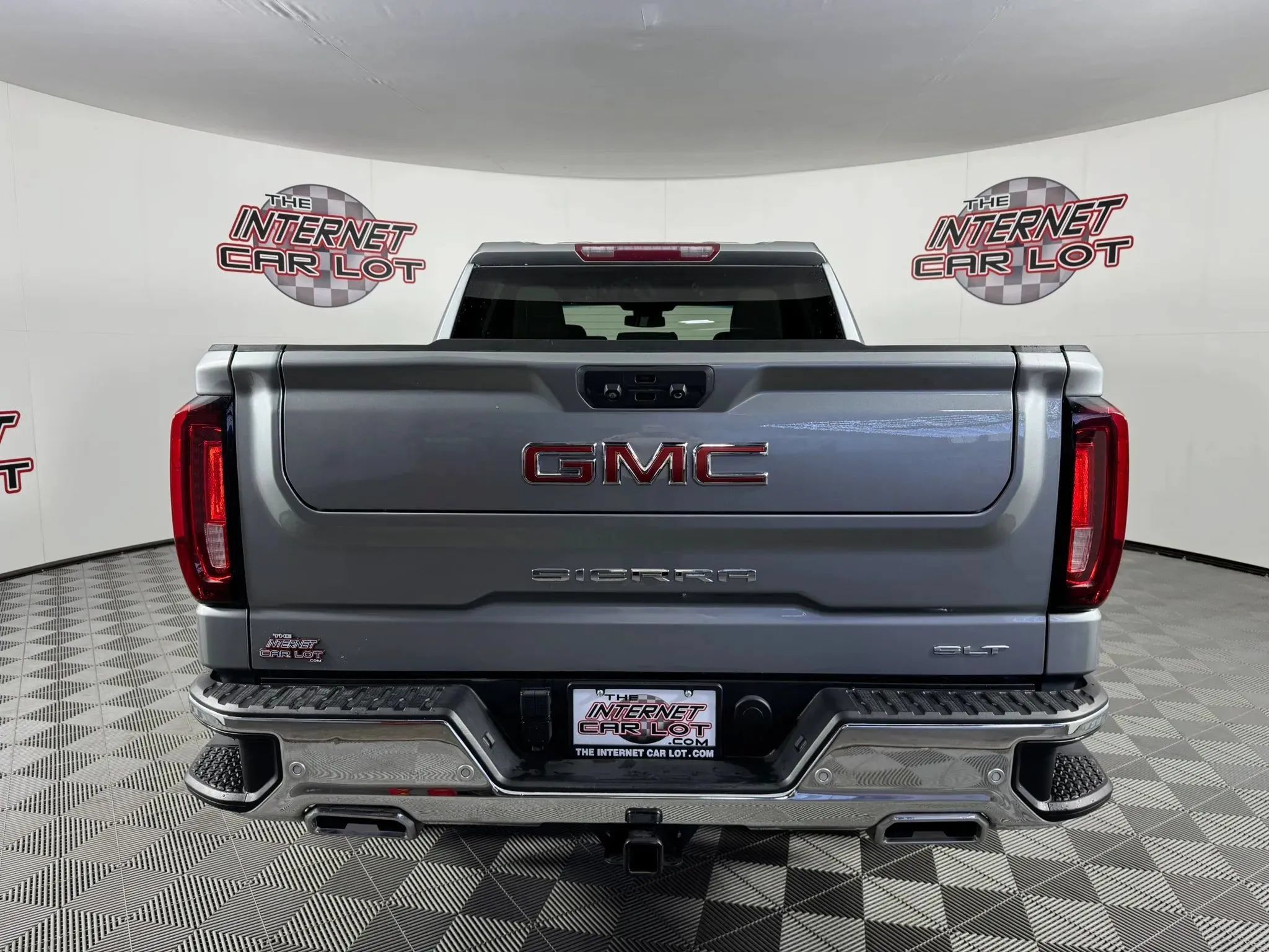 Used 2023 GMC Sierra 1500 SLT w/ SLT Premium Package AWD/4WD image 6
