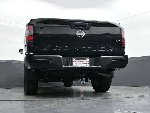Used 2024 Nissan Frontier SV image 34