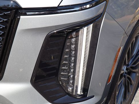 Used 2026 Cadillac Escalade Platinum Sport w/ LPO, ONYX Package image 11