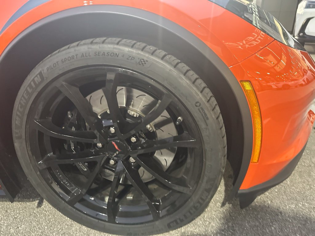 Used 2019 Chevrolet Corvette Grand Sport RWD image 11