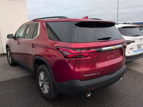 Used 2023 Chevrolet Traverse LT AWD/4WD image 2