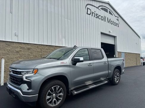 Used 2025 Chevrolet Silverado 1500 LT AWD/4WD image 2