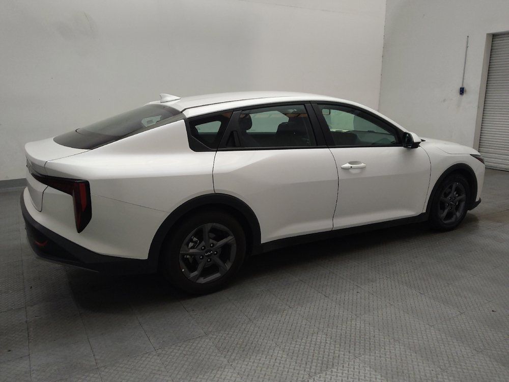 Used 2025 Kia K4 FWD image 10