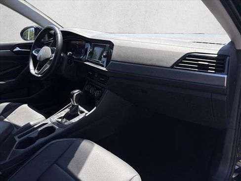 Used 2024 Volkswagen Jetta SE FWD image 23