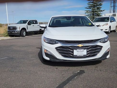 Used 2024 Chevrolet Malibu LT image 4
