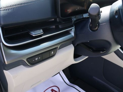 New 2026 Kia Carnival SX FWD image 17