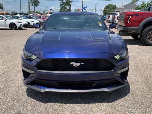 Used 2020 Ford Mustang Coupe w/ Equipment Group 101A RWD image 5