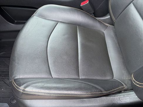 Certified 2021 GMC Terrain SLT image 17