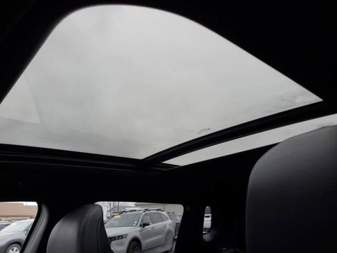 Used 2025 Jeep Compass Limited w/ High Altitude Package image 15