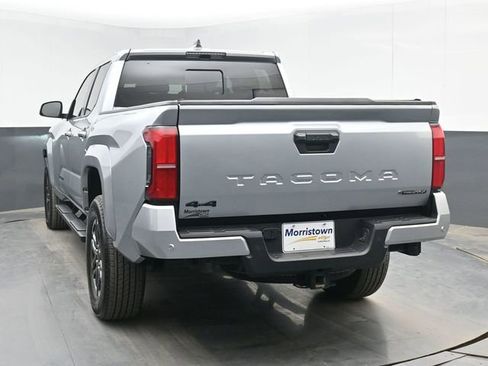 Used 2025 Toyota Tacoma TRD Sport w/ TRD Sport Upgrade Package AWD/4WD image 12