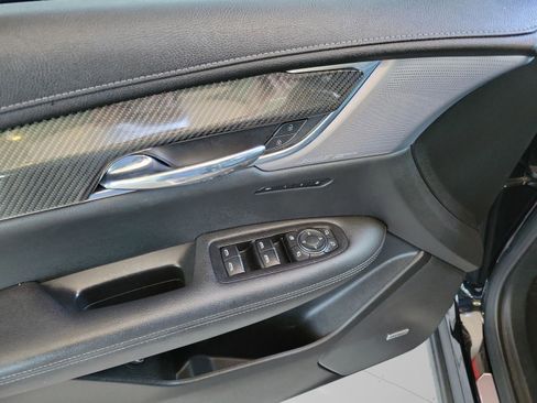 Used 2020 Cadillac XT6 Sport image 30