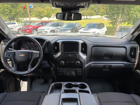 Used 2025 Chevrolet Silverado 2500 Custom w/ Custom Value Package AWD/4WD image 13