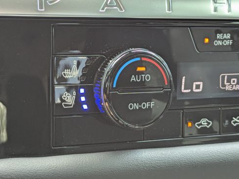 Used 2026 Nissan Pathfinder Platinum w/ Cargo Package FWD image 24