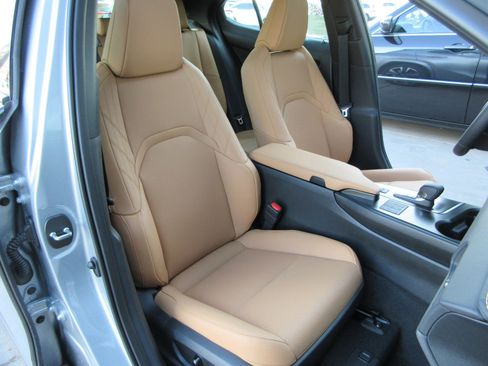 New 2025 Lexus UX 300h AWD image 23