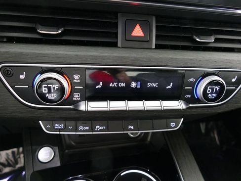 Used 2023 Audi A4 2.0T Premium w/ Convenience Package AWD/4WD image 19