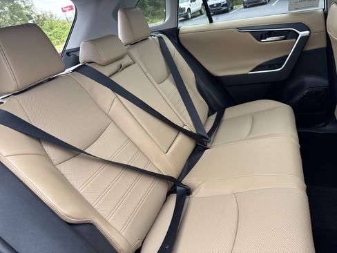 New 2025 Toyota RAV4 Limited w/ Advanced Technology Package AWD/4WD image 30