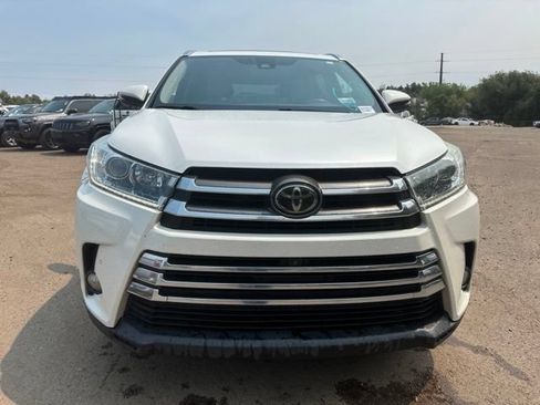 Used 2018 Toyota Highlander Limited Platinum AWD/4WD image 12