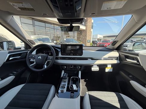 New 2026 Mitsubishi Outlander SE AWD/4WD image 20
