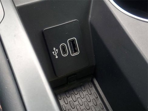 Certified 2024 Lincoln Nautilus Reserve w/ Equipment Group 202A image 33