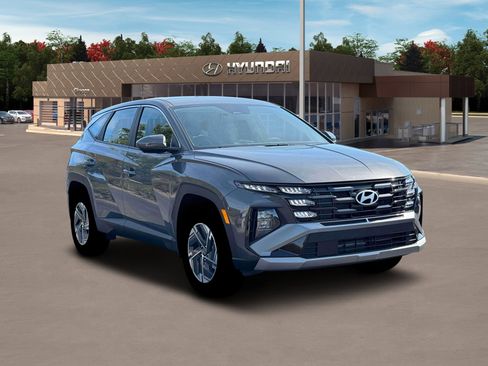 New 2026 Hyundai Tucson Blue SE image 11