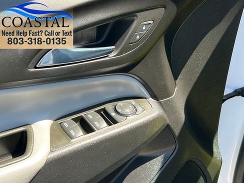 Used 2023 Chevrolet Equinox LS w/ LS Convenience Package FWD image 8