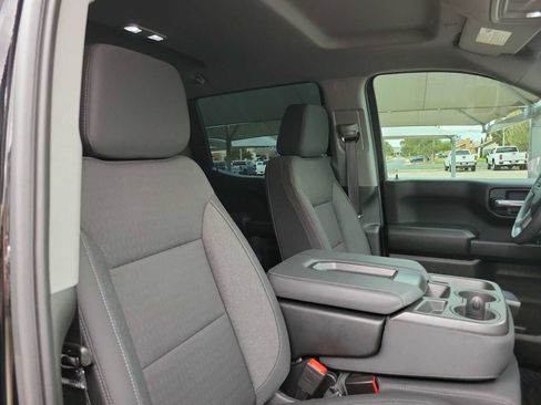 Used 2023 Chevrolet Silverado 1500 Custom Trail Boss w/ LPO, Dark Essentials Package image 18