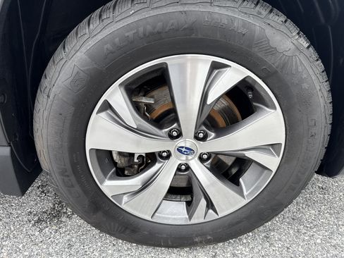 Used 2019 Subaru Ascent Premium AWD/4WD image 35