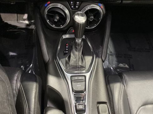 Used 2021 Chevrolet Camaro LT w/ RS Package image 15