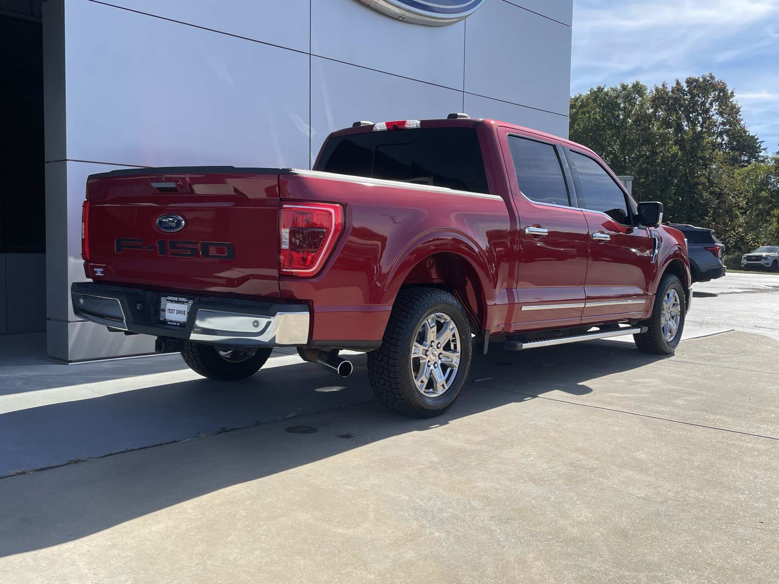 Used 2021 Ford F150 XLT w/ Equipment Group 302A High RWD image 4