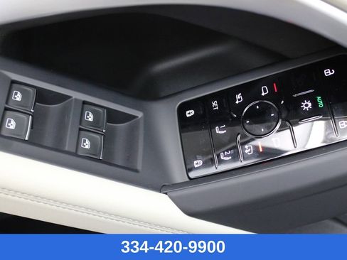 New 2025 Audi Q5 Premium image 17