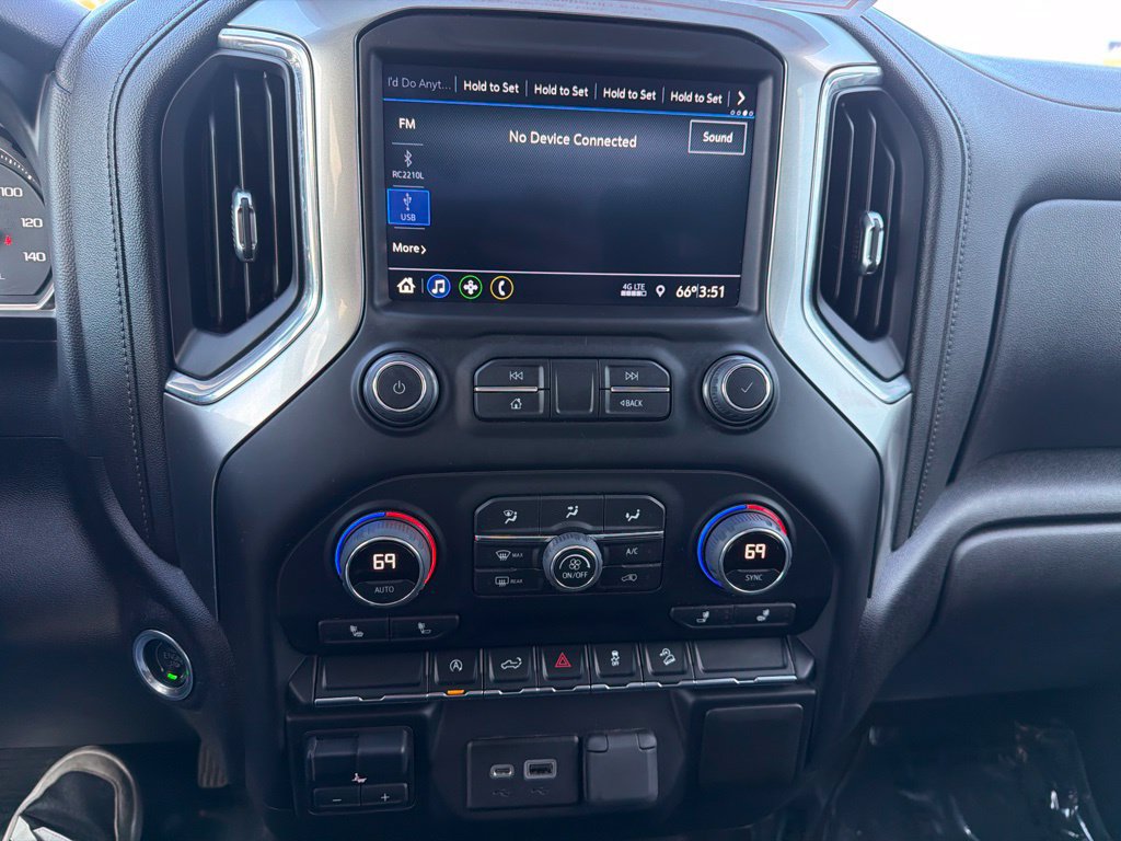 Used 2021 Chevrolet Silverado 1500 RST AWD/4WD image 16