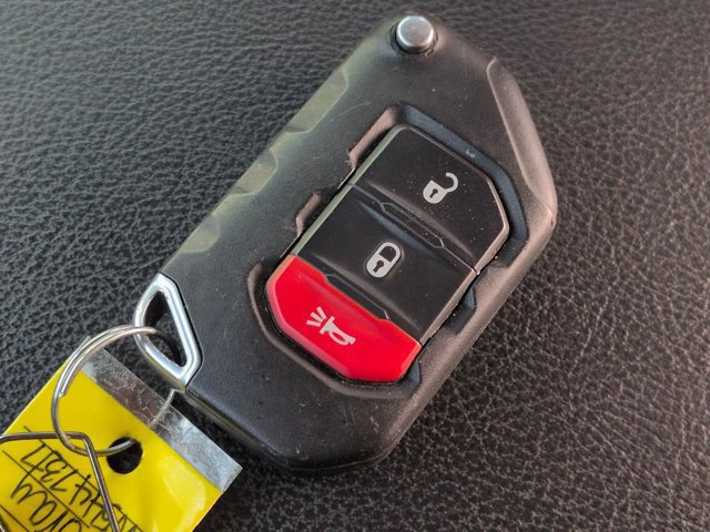 Used 2025 Jeep Wrangler Sport AWD/4WD image 25