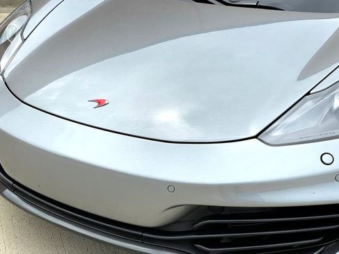 Used 2012 McLaren MP4-12C Base image 8