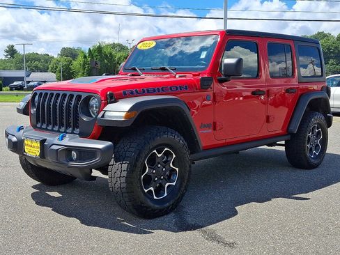 Used 2022 Jeep Wrangler Unlimited Rubicon 4xe w/ Cold Weather Group AWD/4WD image 3