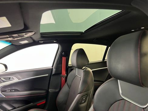 Used 2023 Genesis G70 2.0T w/ Sport Prestige Package image 25