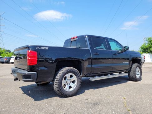 Used 2018 Chevrolet Silverado 1500 LT w/ All Star Edition AWD/4WD image 5