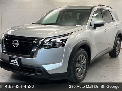 Used 2025 Nissan Pathfinder SV