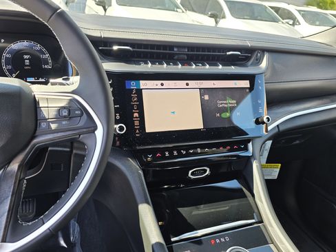 New 2026 Jeep Grand Cherokee Limited Reserve image 13