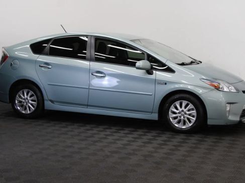 Used 2012 Toyota Prius Prime Plug-In Hybrid FWD image 3