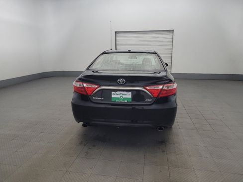 Used 2015 Toyota Camry XSE image 7