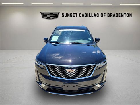 Certified 2023 Cadillac XT6 Premium Luxury AWD/4WD image 2