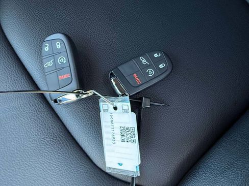 New 2026 Jeep Compass Limited image 30