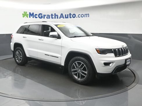 Used 2018 Jeep Grand Cherokee Limited w/ Luxury Group II AWD/4WD image 2