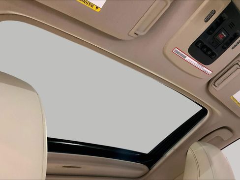Used 2019 Toyota Camry XLE w/ Driver Assist Package FWD image 14