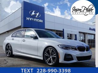 Used 2021 BMW 330i Sedan w/ M Sport Package RWD video 1