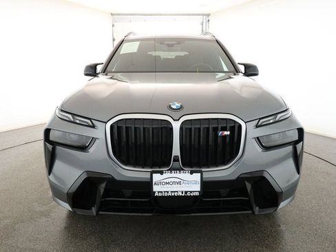 Used 2025 BMW X7 M60i image 2