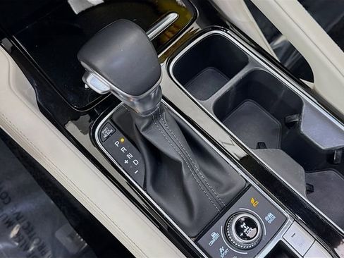 Used 2022 Kia Telluride EX w/ EX Premium Package image 17