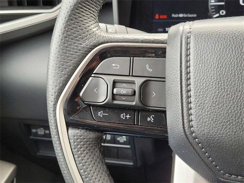 Used 2024 Toyota Tundra Limited image 24